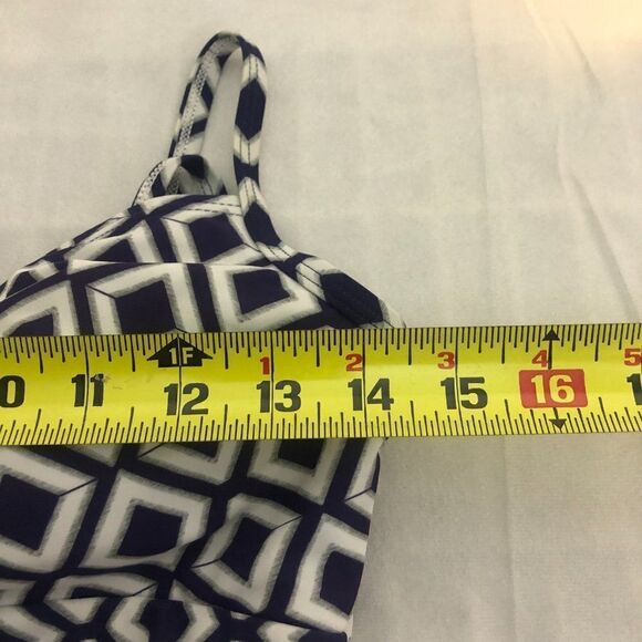 Croft & Barrow Women's Swim Tankini Top Size 10 Purple, Gray & White Diamond Pat - Picture 4 of 5